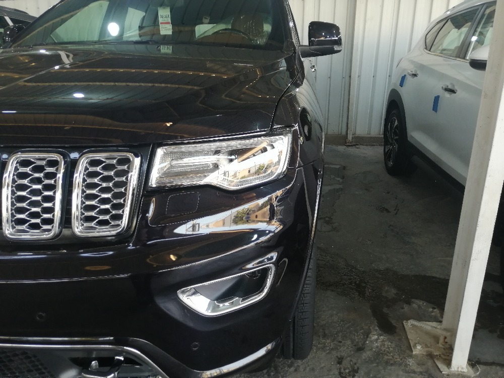 جیپ گراند شیرۆکی